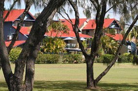 Beachfront Apartments - Accommodation Gladstone 0