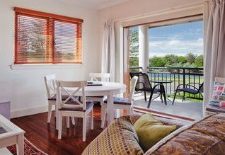 Broadview Waterfront Apartments - Accommodation Gladstone 1