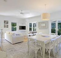 Ayesha's Luxury Beach House - Accommodation Gladstone