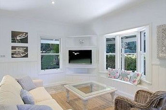 Ayesha's Luxury Beach House - Accommodation Gladstone 4