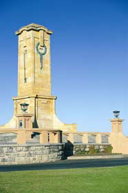 Fremantle War Memorial - Accommodation Gladstone 0