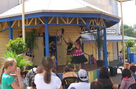 Pipeworks Fun Market - Accommodation Gladstone 1