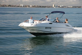 Victorian Yacht Charters - Accommodation Gladstone 3