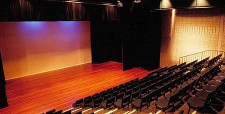 Riverside Theatre - Accommodation Gladstone 4