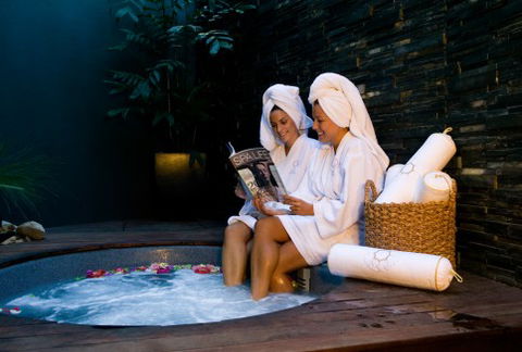 Q1 Spa - Gold Coast - Accommodation Gladstone 4