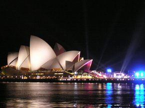 Sydney Opera House - Accommodation Gladstone 3