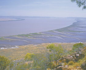 Five Rivers Lookout - Accommodation Gladstone 0