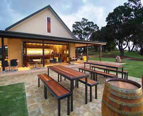 Wills Domain - Accommodation Gladstone 0