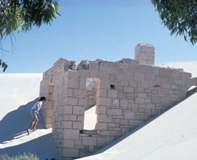 Eucla WA Accommodation Gladstone