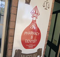 Pharmacy Museum - Accommodation Gladstone