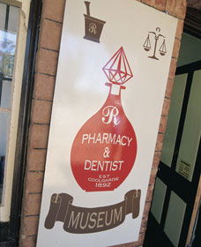Pharmacy Museum - Accommodation Gladstone 0