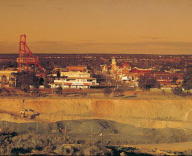 Super Pit - Accommodation Gladstone 0