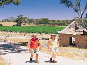 Inchiquin Lake - Accommodation Gladstone 0