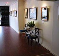 Peter Walker Fine Art - Accommodation Gladstone