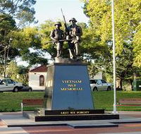 Vietnam War Memorial - Accommodation Gladstone