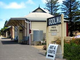 Goolwa Community Arts And Crafts Shop - Accommodation Gladstone 0
