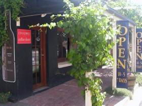 Craneford Wines - Accommodation Gladstone 0