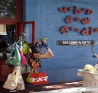 Urban Cow Studio - Accommodation Gladstone