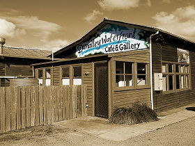 Dunalley Waterfront Cafe And Gallery - Accommodation Gladstone 0