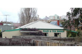 Richmond Maze And Tea Rooms - Accommodation Gladstone 0