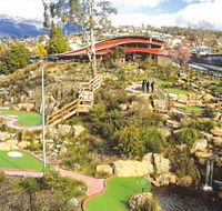 Putters Adventure Golf - Accommodation Gladstone