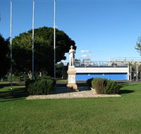 Oxley War Memorial - Accommodation Gladstone