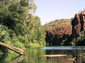 Gregory ACT Accommodation Gladstone