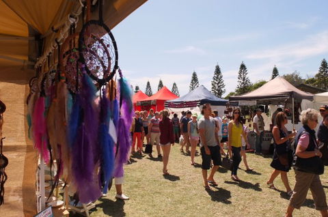 Burleigh Heads Markets - Accommodation Gladstone 2