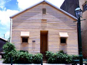 Waterside Workers Hall - Accommodation Gladstone 0