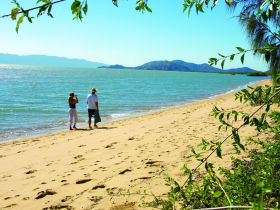 Bushland Beach - Accommodation Gladstone 0