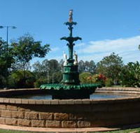 Band Rotunda and Fairy Fountain - Accommodation Gladstone
