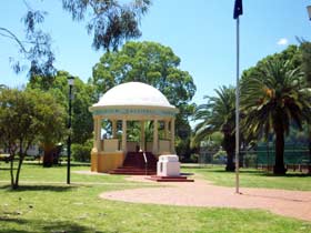 Kingaroy Memorial Park - Accommodation Gladstone 0