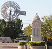 Between the Bougainvilleas Heritage Trail - Accommodation Gladstone