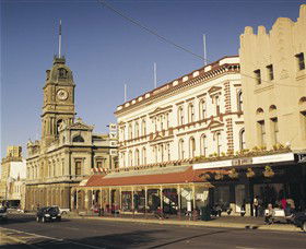 Accent Framing / Gallery On Sturt - Accommodation Gladstone 0