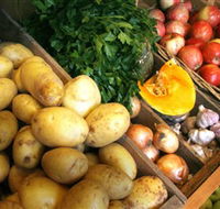 Lancefield and District Farmers Market - Accommodation Gladstone