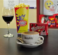 Mansfield Armchair Cinema - Accommodation Gladstone