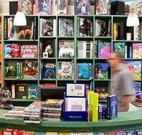 Lorne Beach Books - Accommodation Gladstone