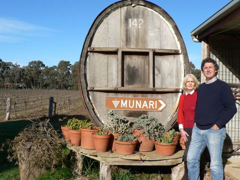 Munari Wines - Accommodation Gladstone 2