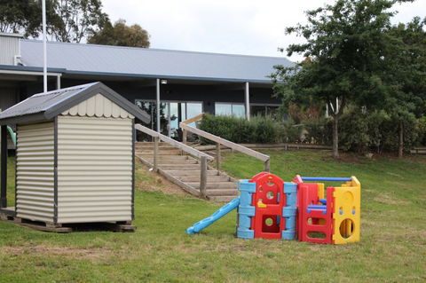 Tuckerberry Hill - Accommodation Gladstone 3