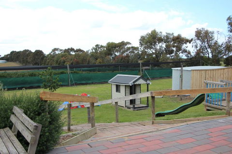 Tuckerberry Hill - Accommodation Gladstone 5