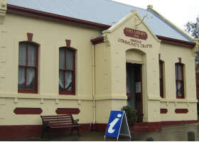 Drysdale Community Craft Shop - Accommodation Gladstone 0