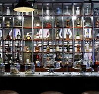 Shirt Bar - Accommodation Gladstone