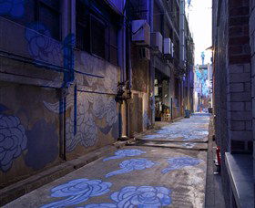 In Between Two Worlds - Accommodation Gladstone 0
