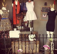 Frou Frou Designs - Accommodation Gladstone
