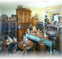 Turnbull Bros Antiques - Accommodation Gladstone