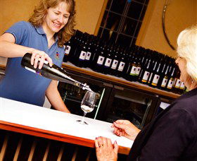 Shaw Vineyard Estate - Accommodation Gladstone 4