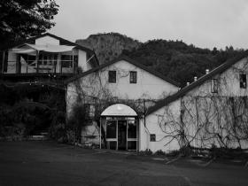 Amphora Wine Group - Accommodation Gladstone 0