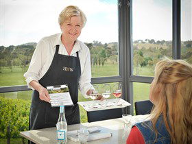 ChocoVino - Accommodation Gladstone 0