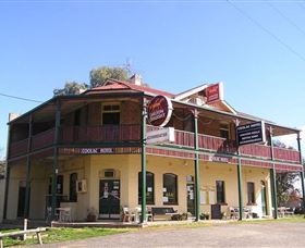 Coolac Hotel - Accommodation Gladstone 0
