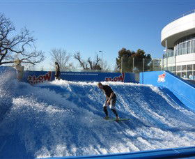 MSAC FlowRider - Accommodation Gladstone 1